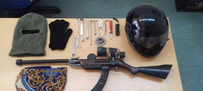 Πάτρα: Σύλληψη 50χρονου για ληστείες σε καταστήματα εμπορίας αξεσουάρ δικύκλων