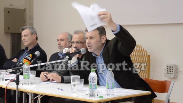 Χαμός για τους πρόσφυγες – Ζητούν δημοψήφισμα οι κάτοικοι της Στυλίδας (βίντεο)