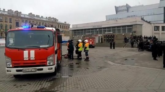 Το προξενείο των ΗΠΑ καλεί τους Αμερικανούς να αποφεύγουν την Αγία Πετρούπολη