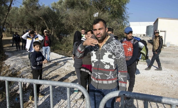 Διαμαρτυρόμενοι μετανάστες κατέλαβαν δρόμο στη Μυτιλήνη