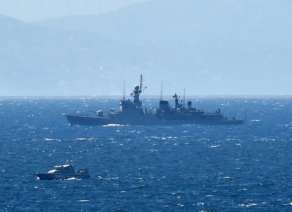 ΕΚΤΑΚΤΟ: Βρετανικά πολεμικά σκάφη καταδίωξαν ισπανικό περιπολικό στο Γιβραλτάρ!