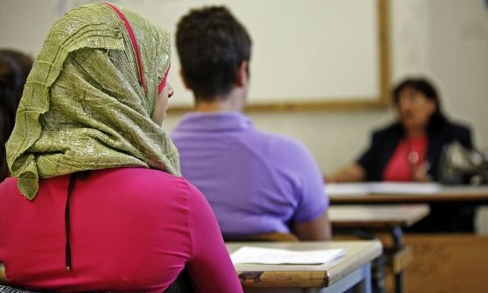 Μιλάνο: Γονείς μαστίγωναν την κόρη τους γιατί επηρεαζόταν από τη δυτική μόδα