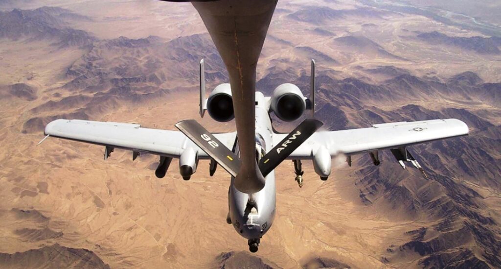 Ο Ντ.Τραμπ προλειαίνει το έδαφος για στρατιωτική επέμβαση στη Συρία: «Ο Άσσαντ πέρασε τις κόκκινες γραμμές»