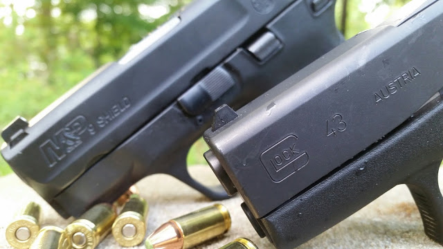 Glock 43 vs Smith & Wesson M&P Shield 9mm (βίντεο)