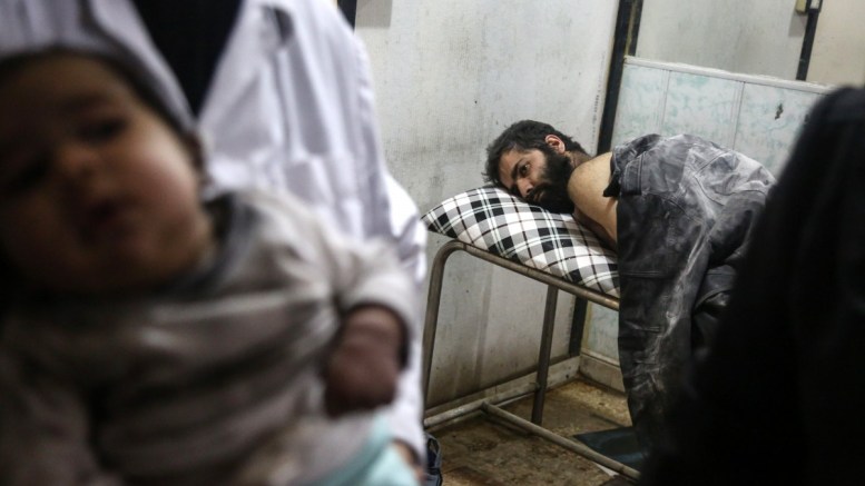 Διαψεύδουν οι ισλαμιστές αντάρτες ότι το αέριο διέρρευσε από αποθήκη χημικών όπλων