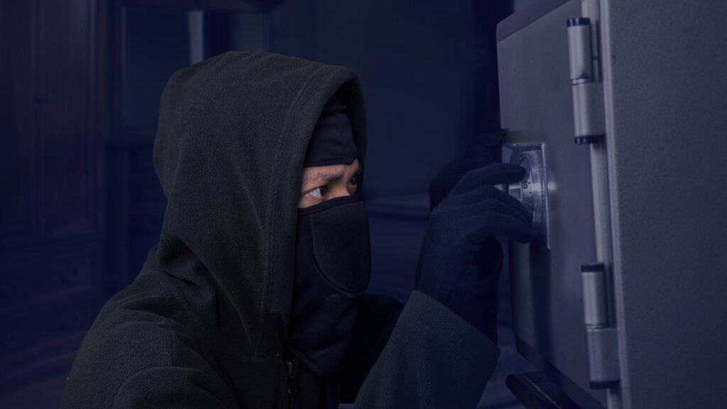 Οι «ληστές των χρηματοκιβωτίων» κτύπησαν και στη NIVEA