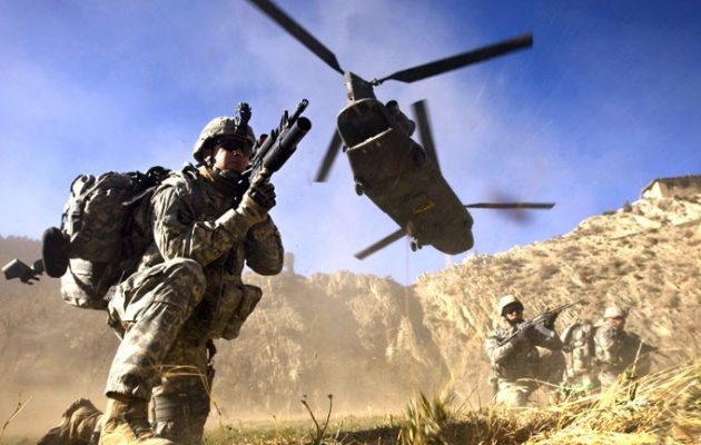 Αμερικανοί καταδρομείς κατέβηκαν με ελικόπτερο στην καρδιά του Ισλαμικού Κράτους – Τί κυνηγούσαν