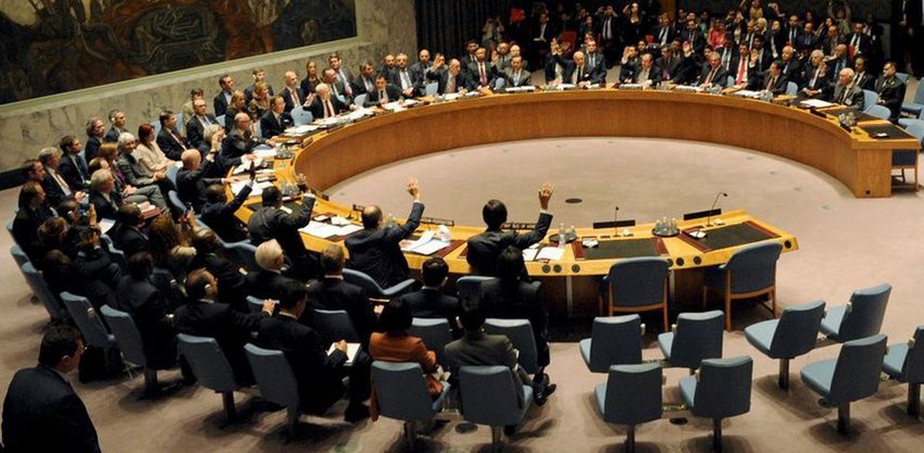 Οργή Ρωσίας κατά ΗΠΑ στο Συμβούλιο Ασφαλείας για τη Συρία: «Κατάφωρη παραβίαση του διεθνούς δικαίου»