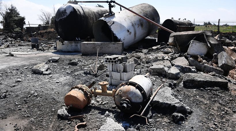 Η στιγμή που οι «Τόμαχοκ» των Αμερικανών χτυπούν την συριακή αεροπορική βάση! (βίντεο)