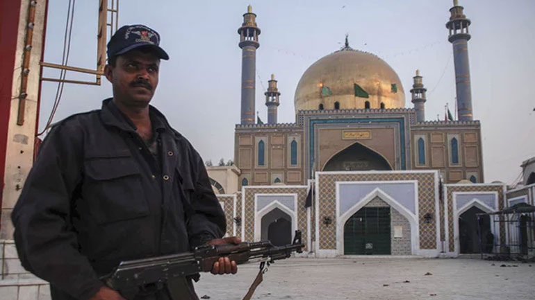 Τουλάχιστον 10 τρομοκράτες σκότωσαν οι αρχές ασφαλείας στο Πακιστάν