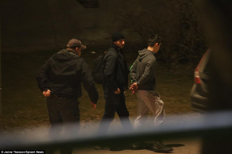 Η στιγμή της σύλληψης των δύο υπόπτων για την επίθεση με φορτηγό στη Στοκχόλμη (φωτό, βίντεο)