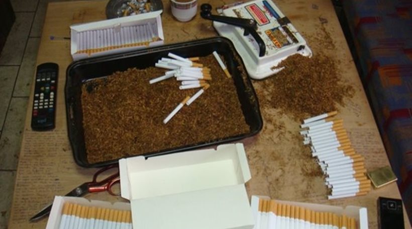 Κορινθία: Έπιασαν στα πράσα πωλητή λαθραίων τσιγάρων και καπνού