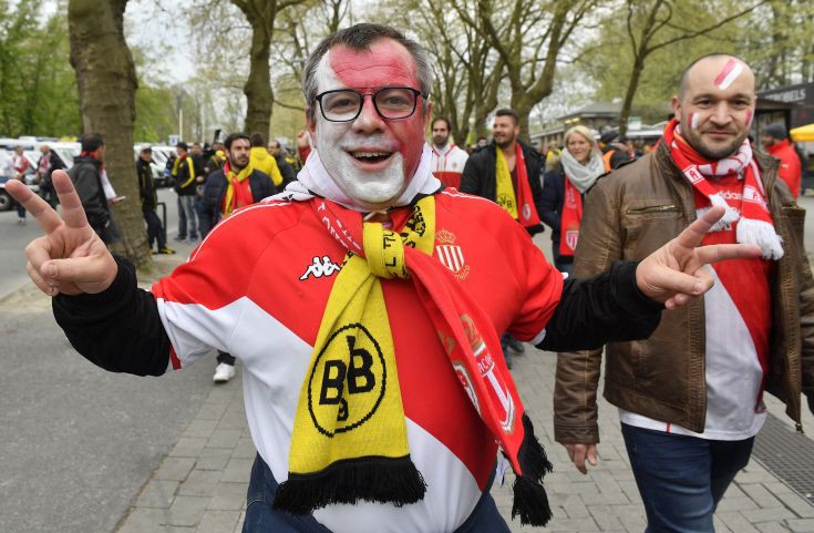Μοναδικό «ευχαριστώ» των οπαδών της Μονακό για την φιλοξενία στο Ντόρτμουντ (φωτό)