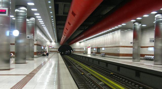 Aπειλητικό τηλεφώνημα για βόμβα στους σταθμoύς «Αγία Μαρίνα» και «Αιγάλεω» του Μετρό