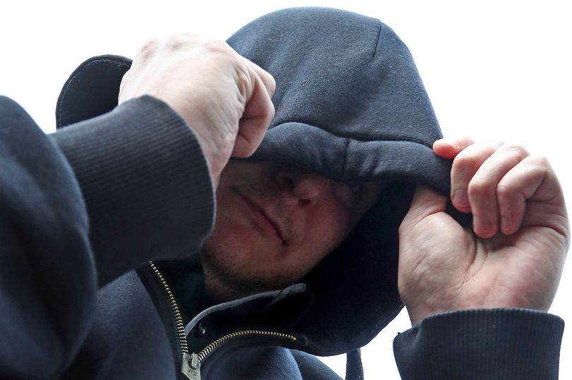 Αφεντικό ανέβαζε φωτογραφίες εργαζόμενης σε ιστοσελίδα ερωτικού περιεχομένου (φωτό)