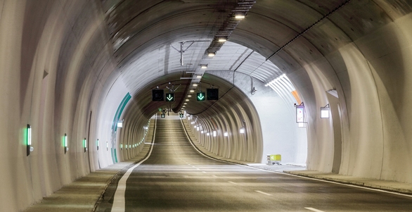 Επιστροφή εκδρομέων: Ατύχημα η αιτία καθυστερήσεων στην Ιονία Οδό