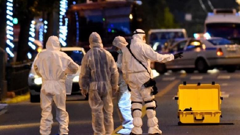 ΕΚΤΑΚΤΟ: Εκρηξη βόμβας σε τράπεζα στο κέντρο της Αθήνας (Ζωντανή μετάδοση)