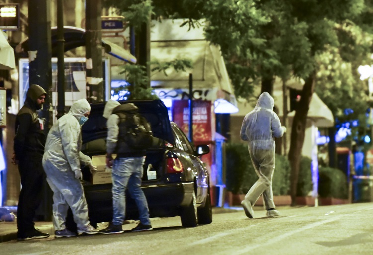 Έκρηξη βόμβας στο κέντρο: Ανοιχτή η οδός Πανεπιστημίου