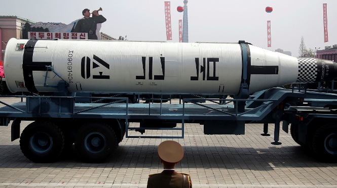 Στη Βόρεια Κορέα παίζουν… βόλεϋ στο πεδίο των πυρηνικών δοκιμών! (φωτό)