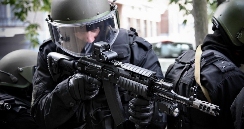 Nέο τρομοκρατικό κτύπημα στην Ρωσία: Ένοπλος ισλαμιστής άνοιξε πυρ εναντίον πρακτόρων της FSB  – Tρεις νεκροί