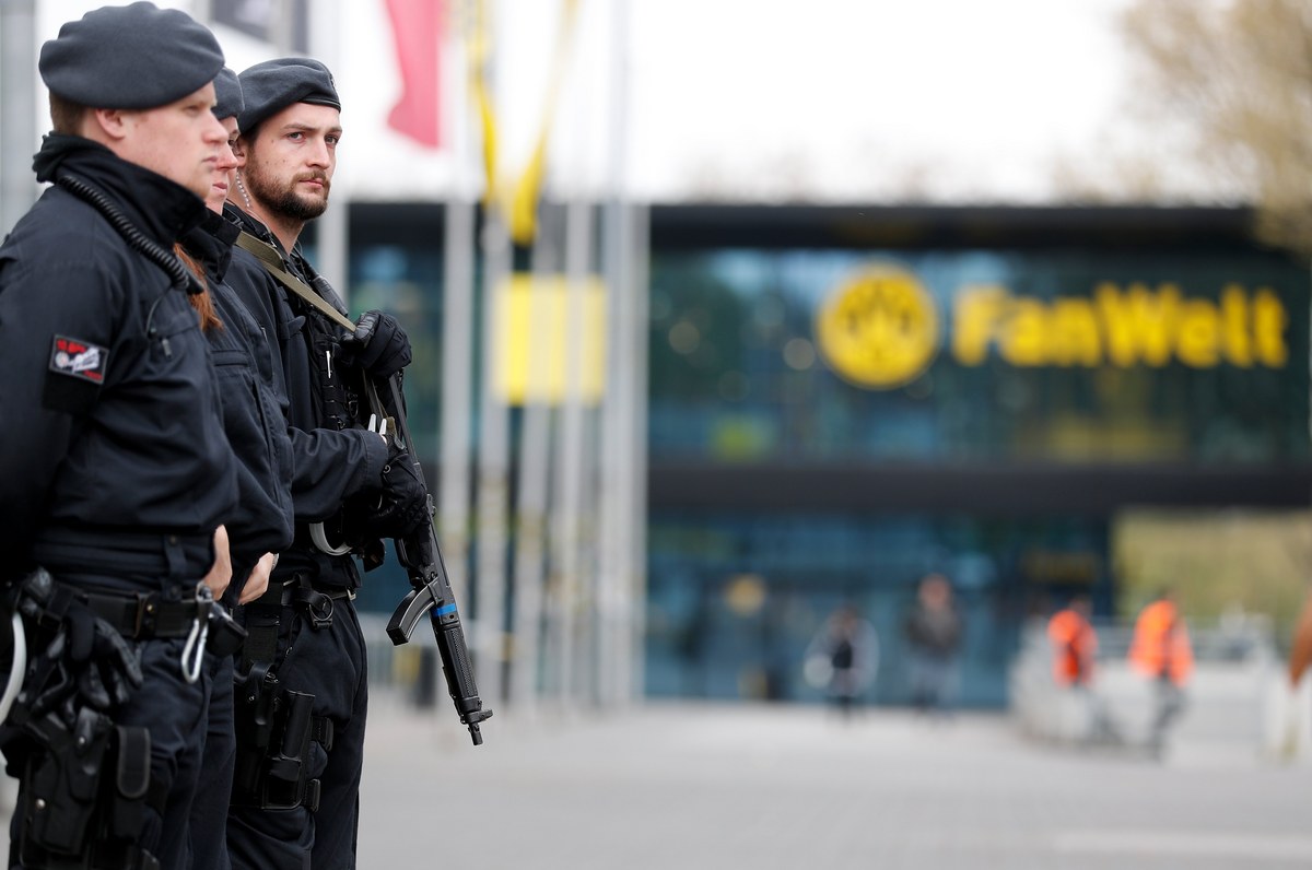 Ντόρτμουντ: Οι αρχές συνέλαβαν ύποπτο για την επίθεση στο πούλμαν