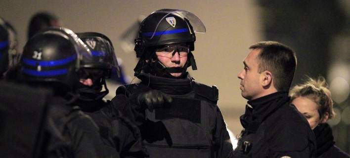 Γαλλία: Έρευνες από την αντιτρομοκρατική για τον τραυματισμό δύο αστυνομικών