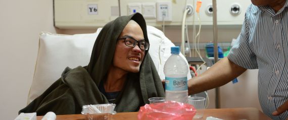 Επιβίωσε επτά εβδομάδες στα Ιμαλάια με νερό και αλάτι! – Τον έτρωγαν τα σκουλήκια όταν τον βρήκαν (βίντεο)