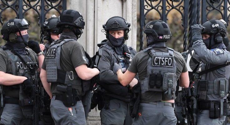 Λονδίνο: Tέσσερις συλλήψεις κατά τη διάρκεια αντιτρομοκρατικής έρευνας