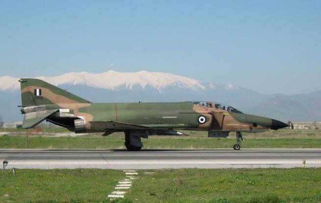 Παροπλίζονται οριστικά τα θρυλικά Phantom (φωτό)