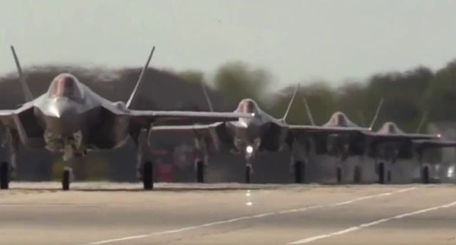 Eναέριος ανεφοδιασμός F-35A στην παρθενική πτήση για Βουλγαρία (βίντεο)