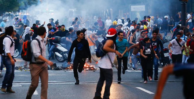 Στους 39 οι νεκροί στη Βενεζουέλα –  Πολλοί τραυματίες (φωτό, βίντεο)