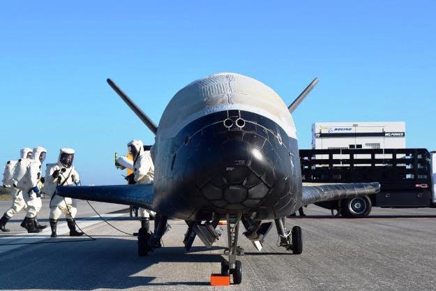 USAF: Μυστήριο και προσδοκία, το X-37B προσγειώθηκε! (βίντεο)