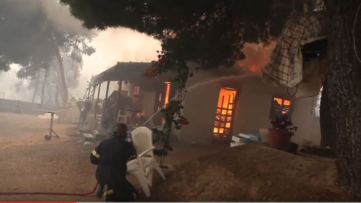 Συγκλονιστικό βίντεο: Ο πύρινος «εφιάλτης» στους Αγ. Θεοδώρους
