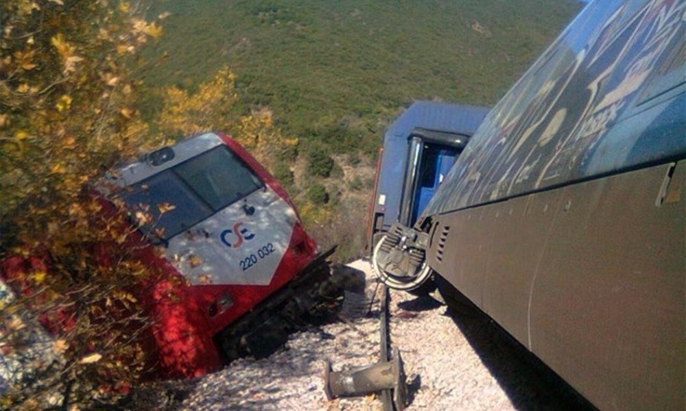 Τί έφταιξε για το θανατηφόρο δυστύχημα στο Άδενδρο: Γιατί το τρένο έπεσε πάνω στο σπίτι (upd) (φωτό & βίντεο)