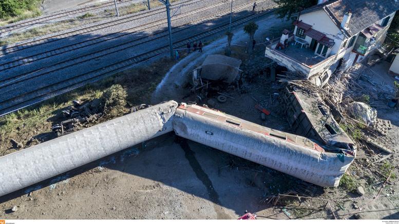 Τραγωδία στο Άδενδρο: Μαρτυρίες και νέες εικόνες σοκ – Στοιχεία για τους νεκρούς