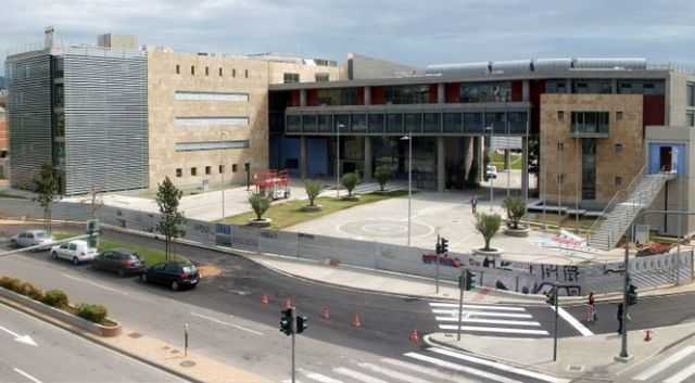 Θεσσαλονίκη: Συνελήφθη 31χρονος που πυροβολούσε έξω από το Δημαρχείο (φωτό)