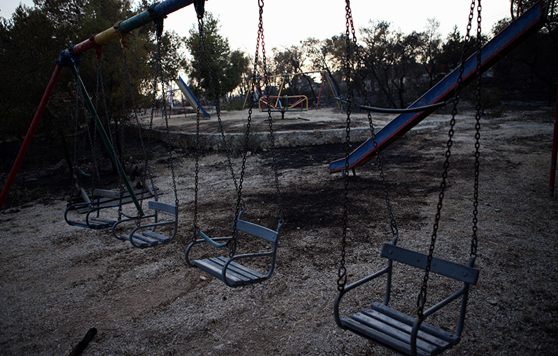 Άγιοι Θεόδωροι: Αναζητείται η ταυτότητα απανθρακωμένου πτώματος