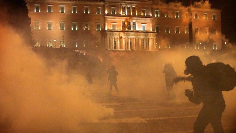 Επεισόδια Βουλή: Μία σύλληψη και δύο προσαγωγές