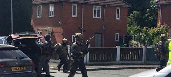 Έκρηξη το μεσημέρι της Τρίτης στο Φάλοουφιλντ στα νότια του Μάντσεστερ- Συνελήφθη ο ύποπτος (φωτό)