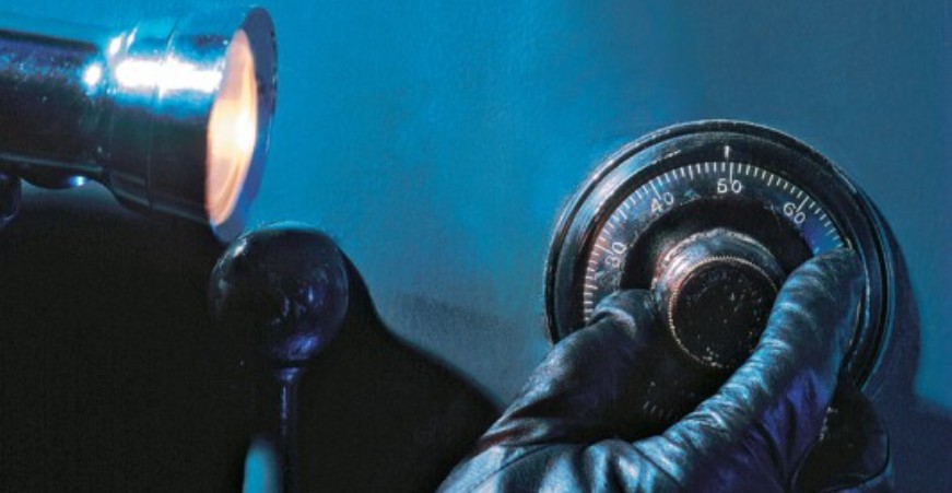 Νέο χτύπημα από τους «ληστές των χρηματοκιβωτίων» σε εταιρεία κοινοχρήστων στον Πειραιά