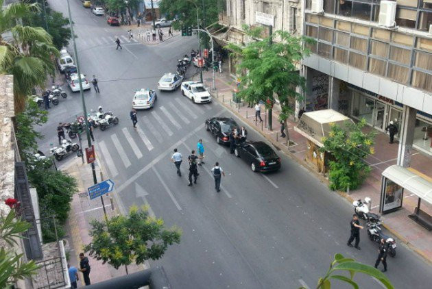 Επίθεση Παπαδήμου: Έρευνα για το αν είχε ελεγχθεί το δέμα από την αντιτρομοκρατική