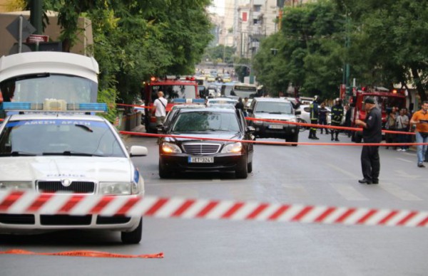 Ο Λ. Παπαδήμος θα υποβληθεί σε νέο χειρουργικό καθαρισμό την Κυριακή (φωτό)