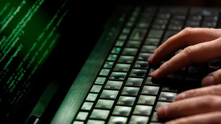 O επικεφαλής της Δίωξης Ηλεκτρονικού Εγκλήματος δίνει συμβουλές για ασφάλεια στο διαδίκτυο