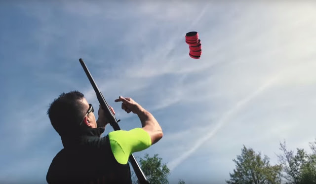 Νέο παγκόσμιο ρεκόρ του Raniero Testa: Έσπασε 13 πιάτα σε 1,6 δευτερόλεπτα με τη νέα καραμπίνα WINCHESTER SX4! (βίντεο)