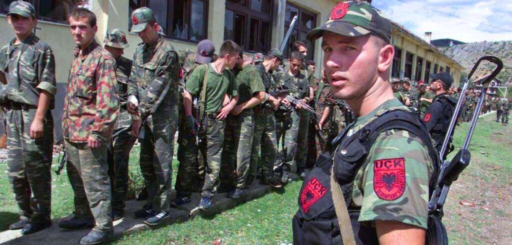 Οι ΗΠΑ παίζουν με τη φωτιά: Εξοπλίζουν μαζικά την Αλβανία – «Για να αμυνθεί στην Ρωσία» λένε!