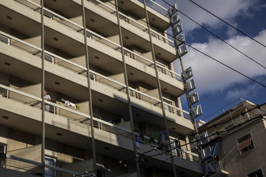 Χωρίς αποτέλεσμα το χρονικό περιθώριο για την εκκένωση κατάληψης στο City Plaza, σε Χαϊδάρι και Εξάρχεια