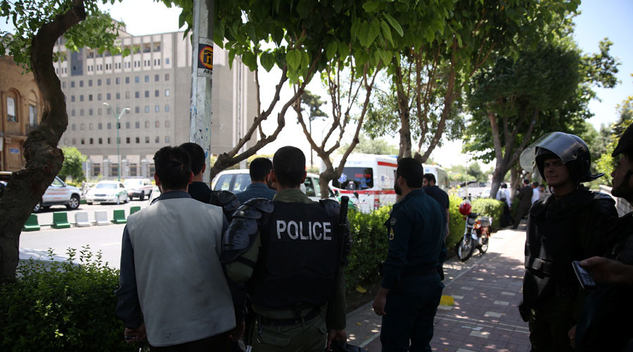 Επίθεση του ISIS στην Τεχεράνη – 12 νεκροί δεκάδες οι τραυματίες  (βίντεο)