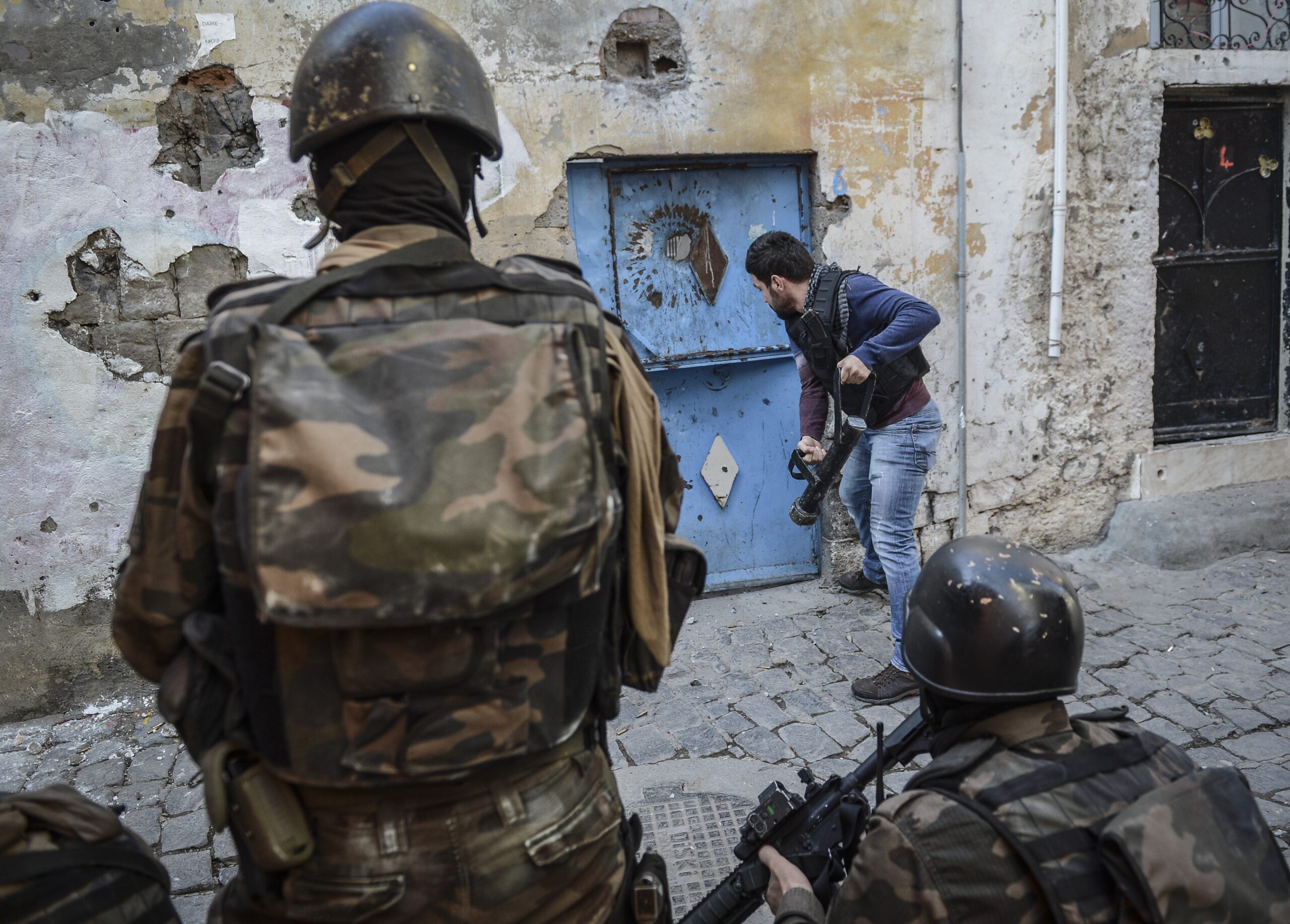 Συρία: Εγκληματικές επιδρομές Τούρκων σε Κουρδικά χωριά βόρεια του Χαλεπίου