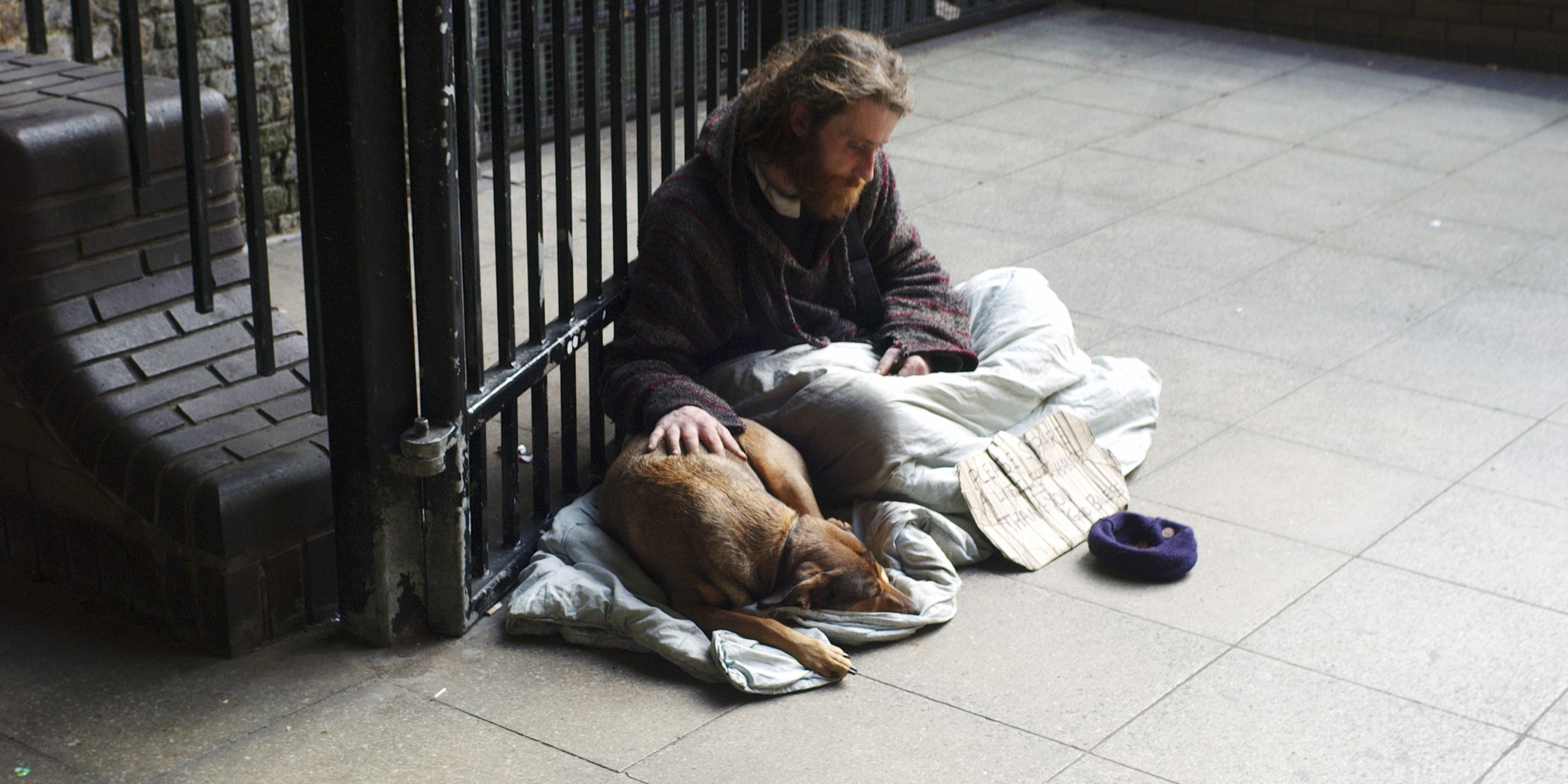 Βρετανία: Στρατιώτες της SAS θα παριστάνουν τους … άστεγους για τυχόν τρομοκρατικά χτυπήματα