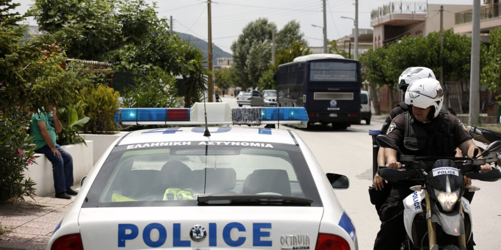 Εγκληματική οργάνωση τσιγγάνων στο Μενίδι εξάρθρωσε η ΕΛ.ΑΣ – Χρησιμοποιούσαν ανήλικα κορίτσια για εμπόριο ναρκωτικών!